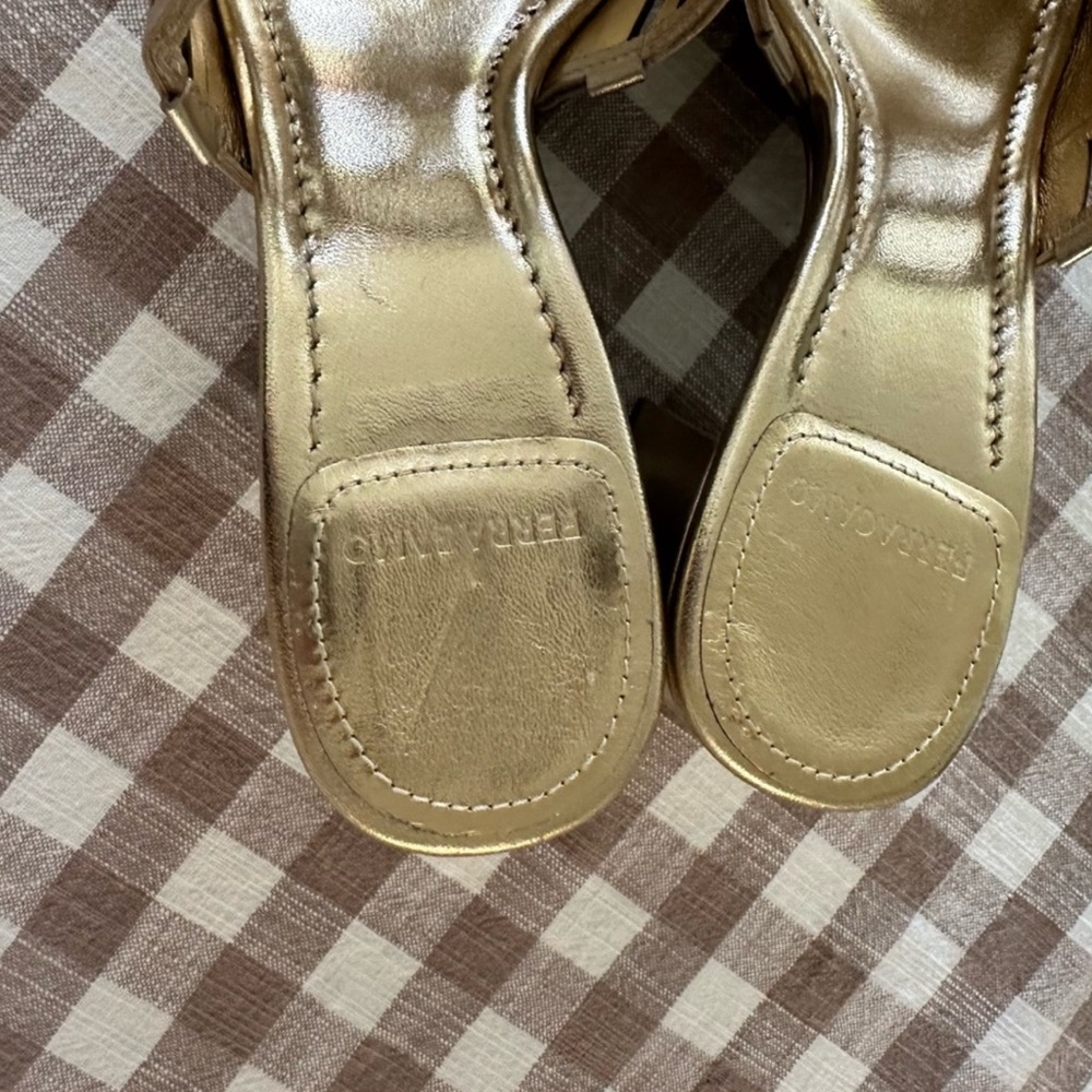 ⚡️NWOTIB Salvatore Ferragamo Gancini Gold Mule Heeled Sandals - Picture 16 of 16
